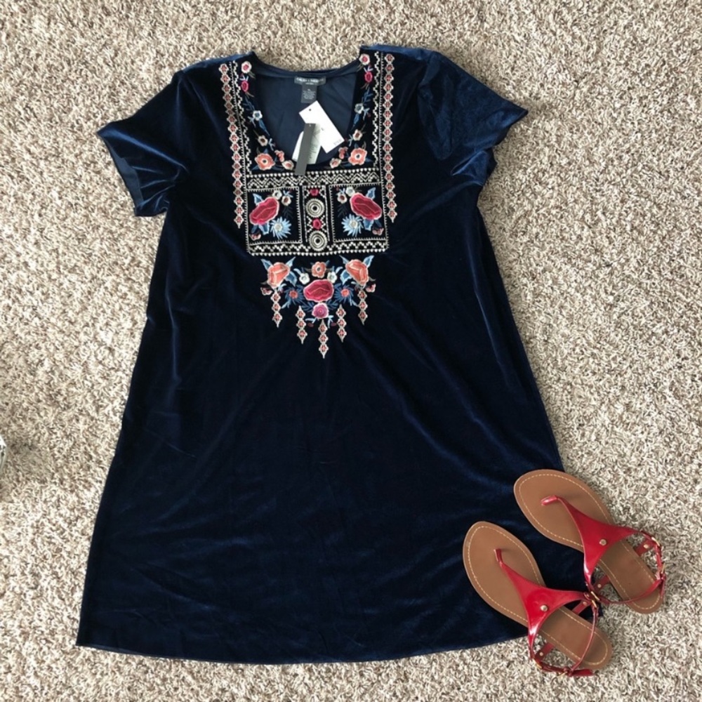 Chelsea & Theodore Blue Red Multicolor Dress